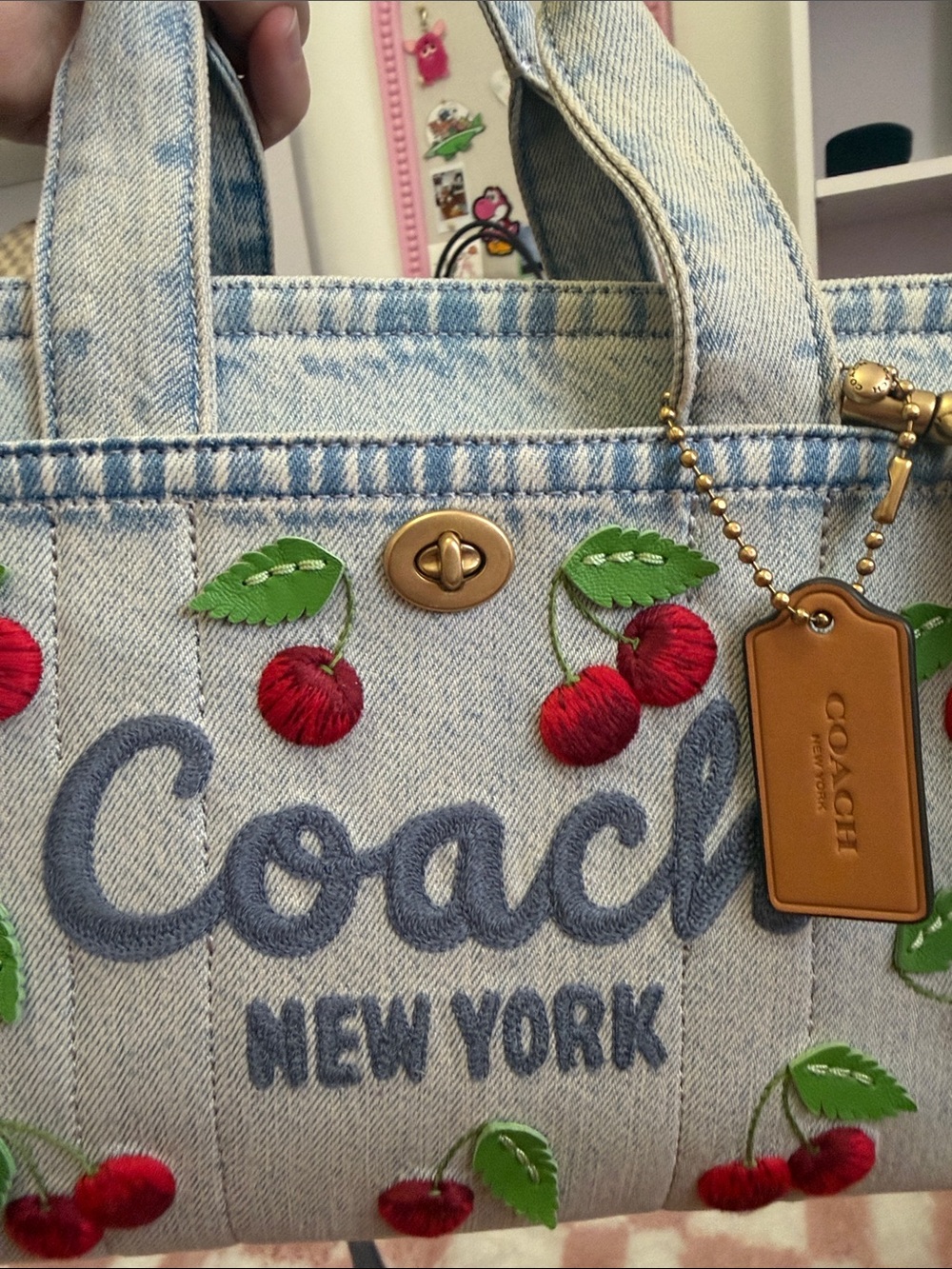 🍒Coach denim cherry cargo tote 26 small size gently used - Picture 12 of 13